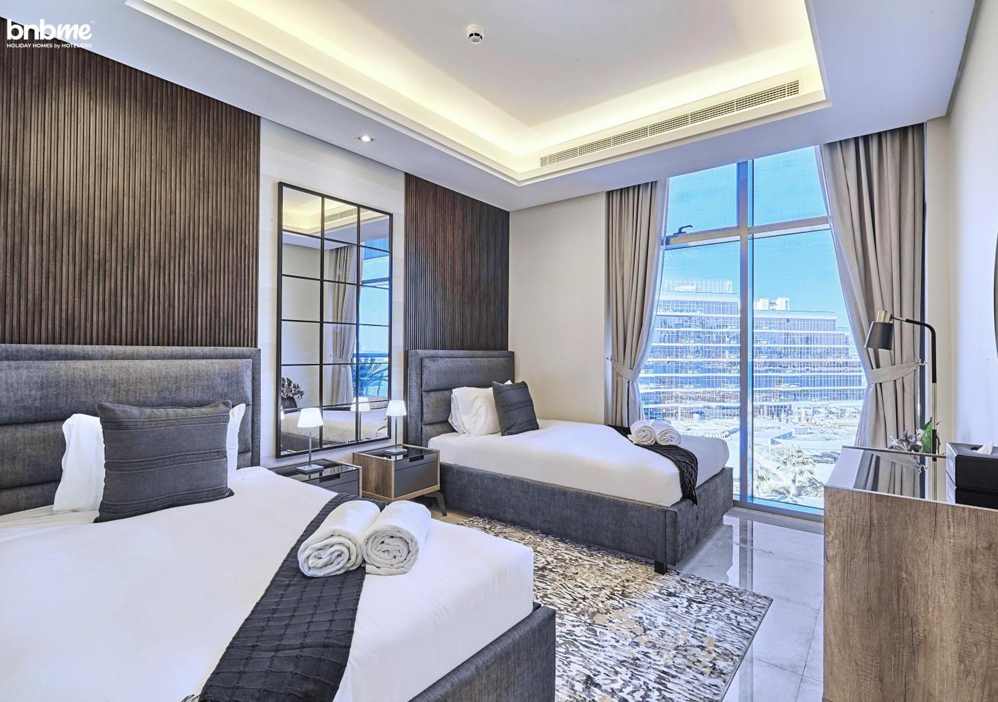 Bnbme - Th8 Palm Hotel Dubai Exterior photo