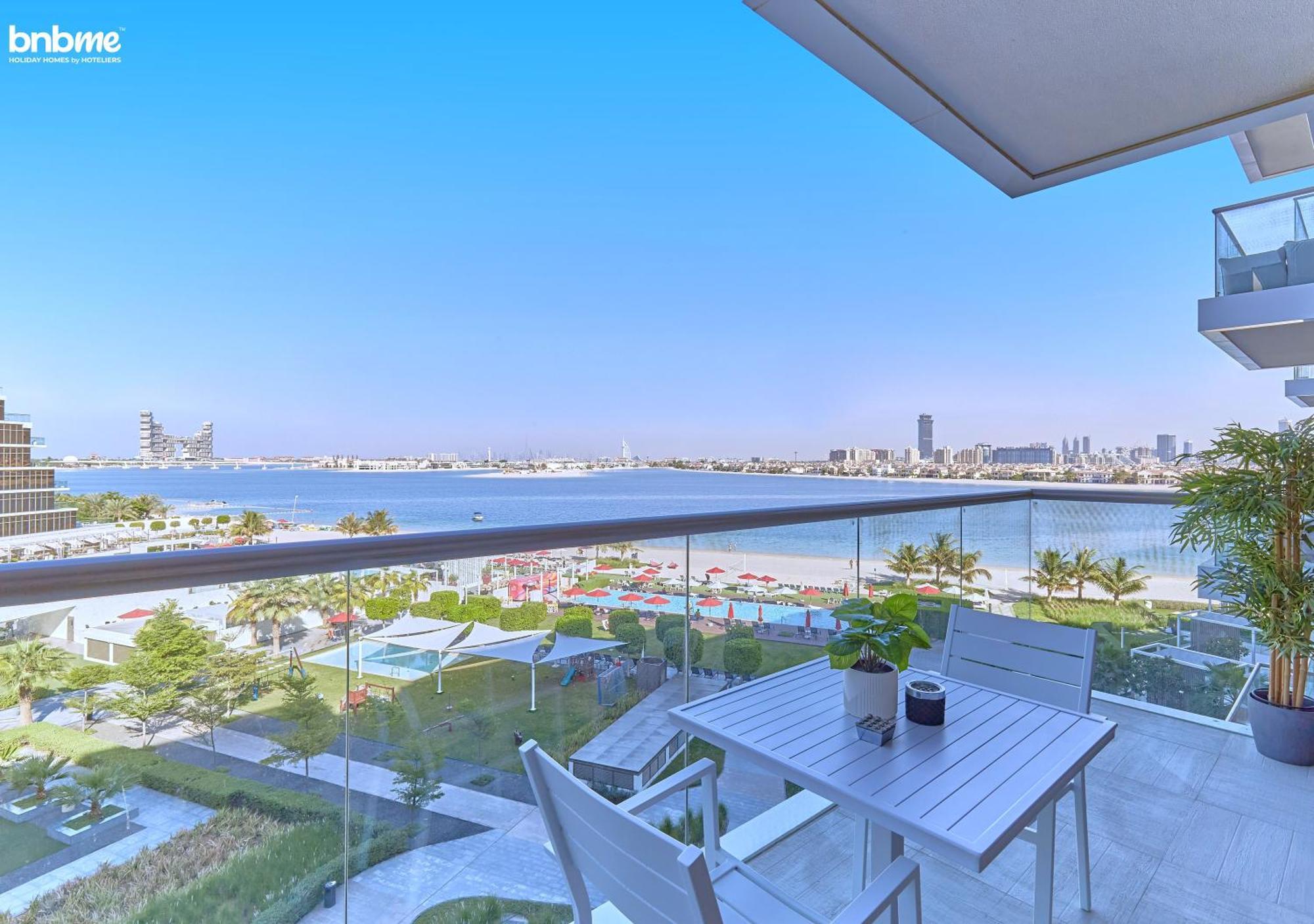 Bnbme - Th8 Palm Hotel Dubai Exterior photo
